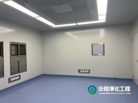 手術(shù)室凈化系統(tǒng)技術(shù)特點(diǎn)四川華銳凈化工程有限公司都有哪些優(yōu)勢